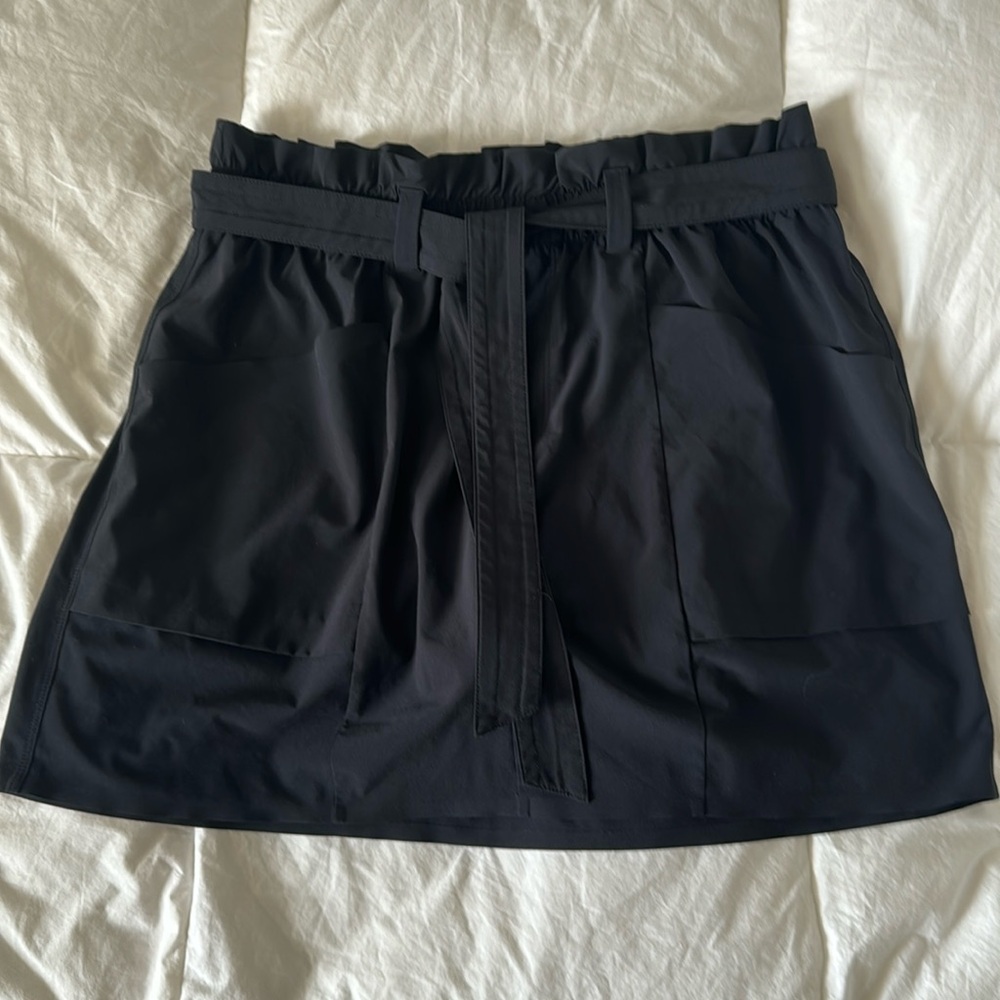 Athleta Navy-Black Skort with Self-Tie Belt